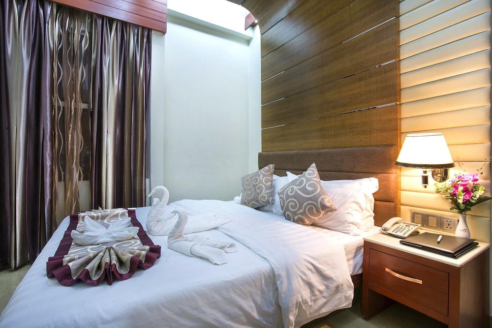 Fars Hotel & Resorts - Bar-Buffet-Pool-Spa Dhaka Buitenkant foto