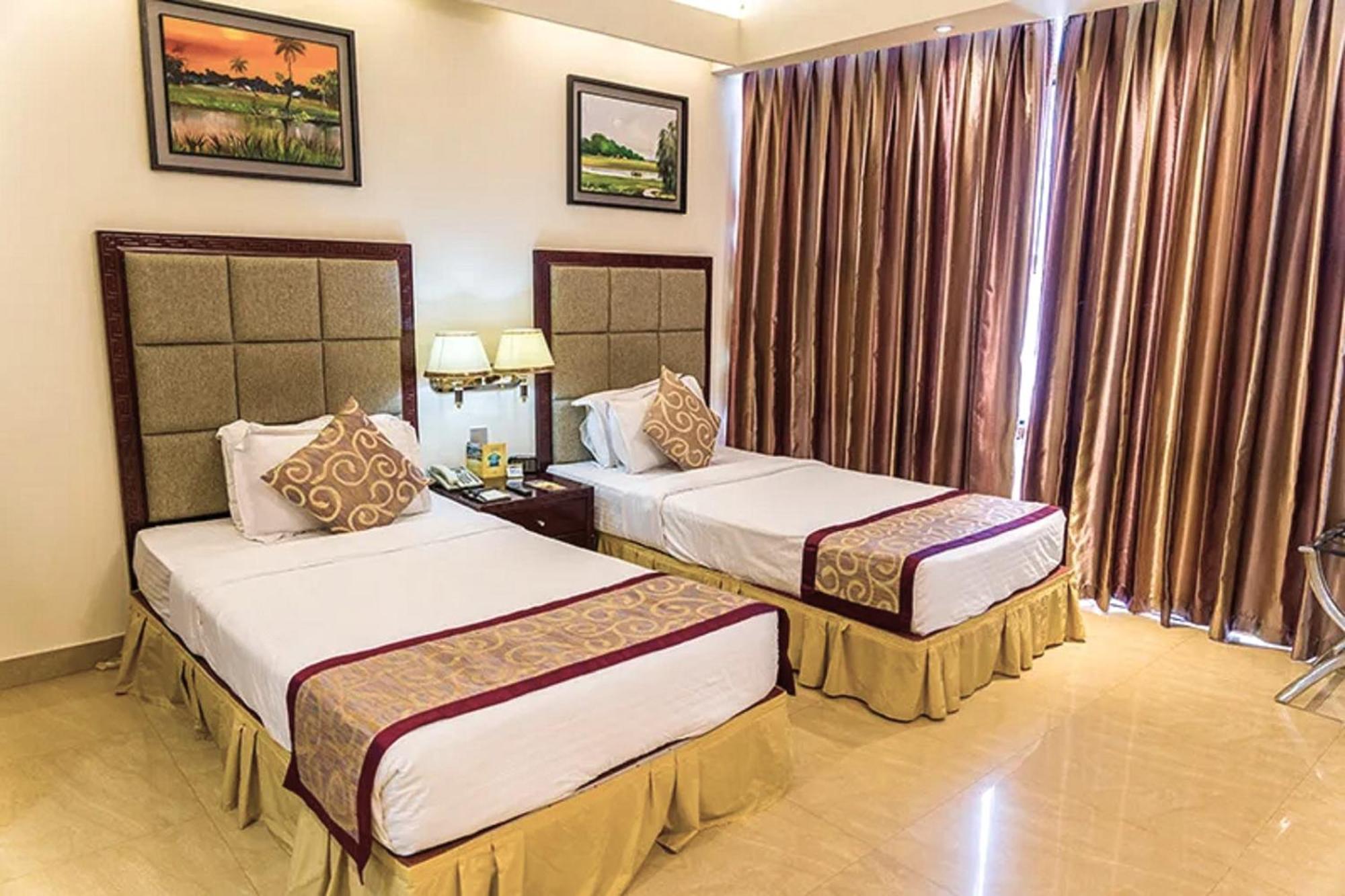 Fars Hotel & Resorts - Bar-Buffet-Pool-Spa Dhaka Buitenkant foto